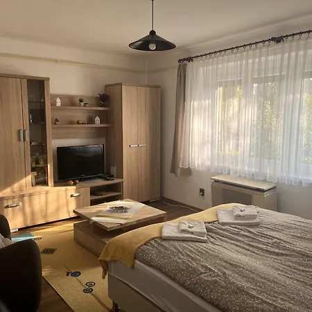 East Apartment *