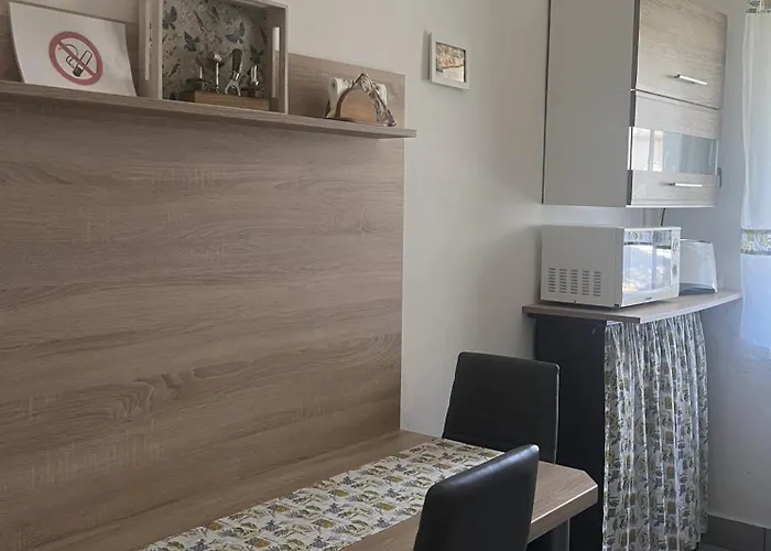 East 아파트 페치